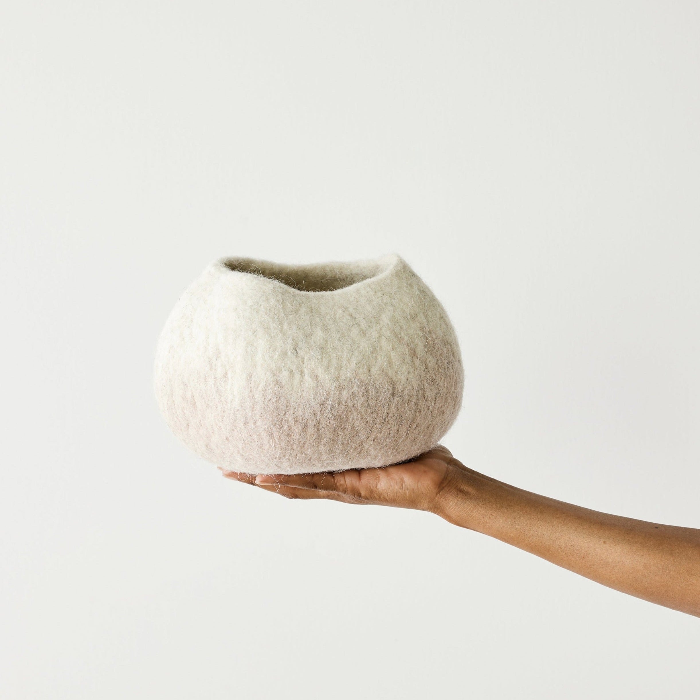 Soft Stone Ombre Wool Ukhamba Bowl