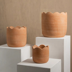 Small Wavy Planter
